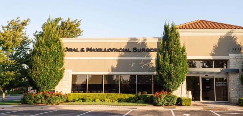 Oral And Maxillofacial Surgery Associates : Harris, Christopher M.